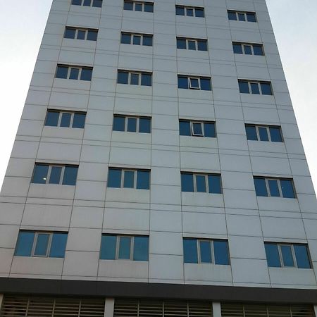 Golden Rose Luxury Suites 마나마 외부 사진
